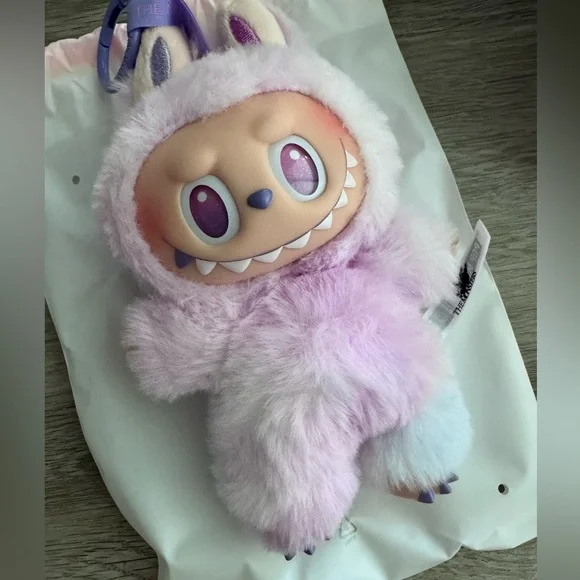 Labubu - Big Into Energy - Luck - Picture 2 of 3